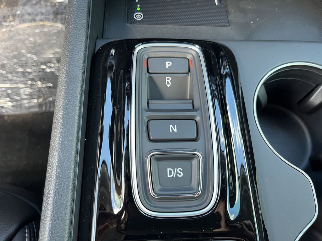 new 2025 Honda Pilot car, priced at $45,648