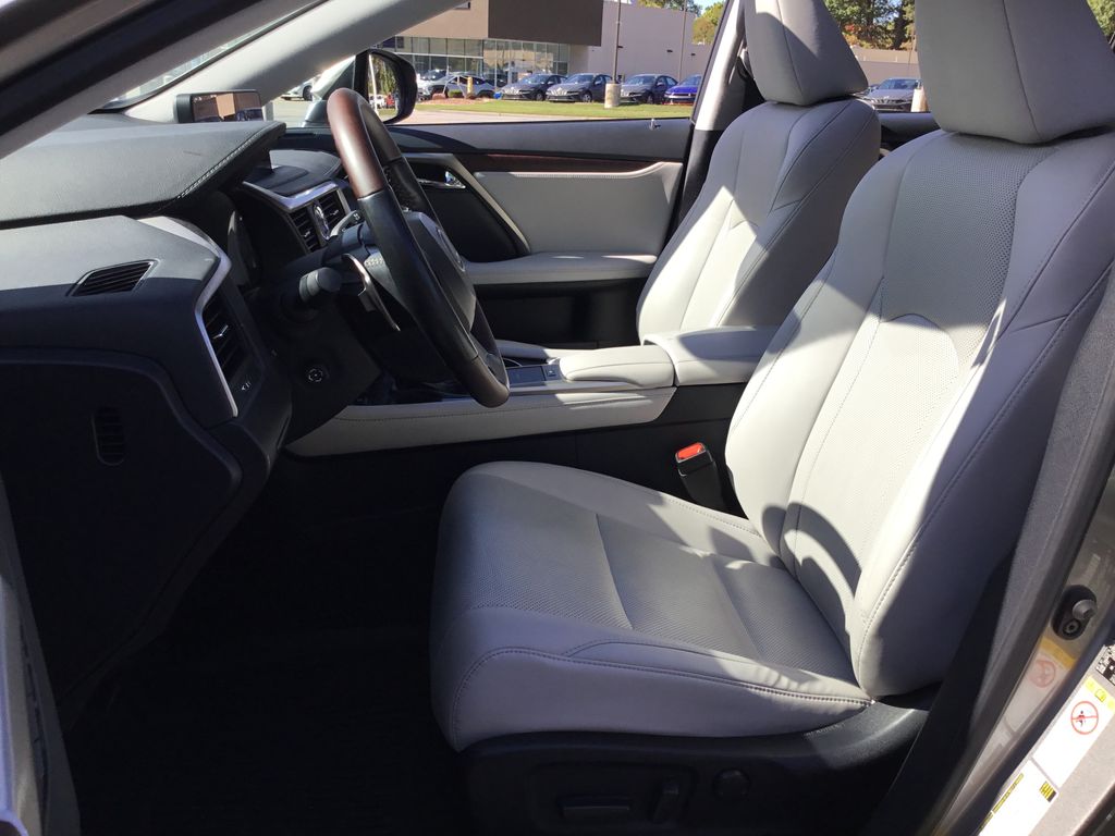 Thumbnail: 2020 Lexus RX - 10