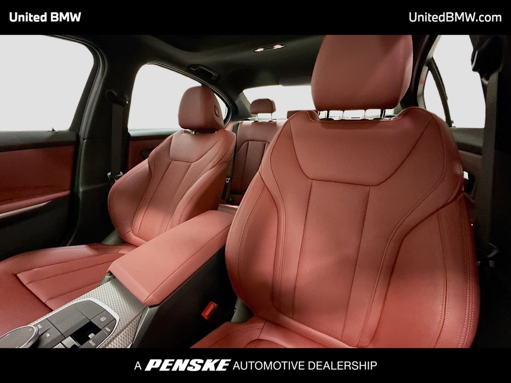 Thumbnail: 2026 BMW 3 Series - 5