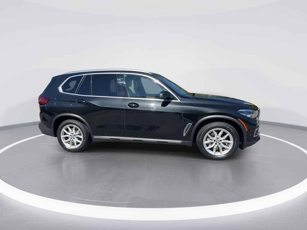Thumbnail: 2022 BMW X5 - 9