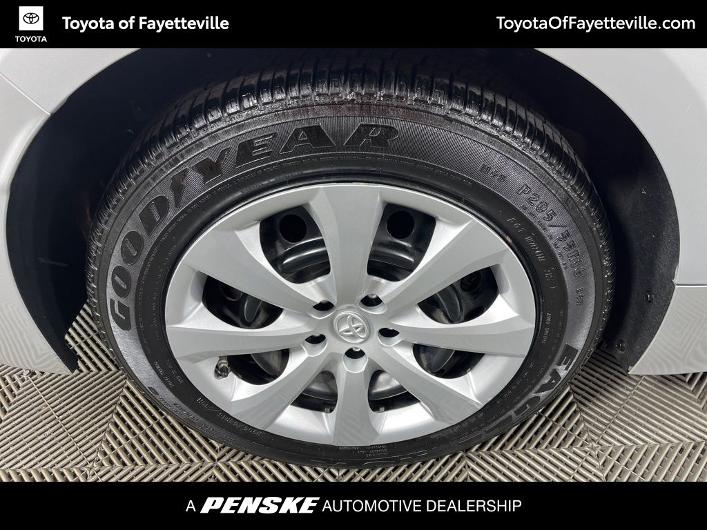 Thumbnail: 2022 Toyota Corolla - 10