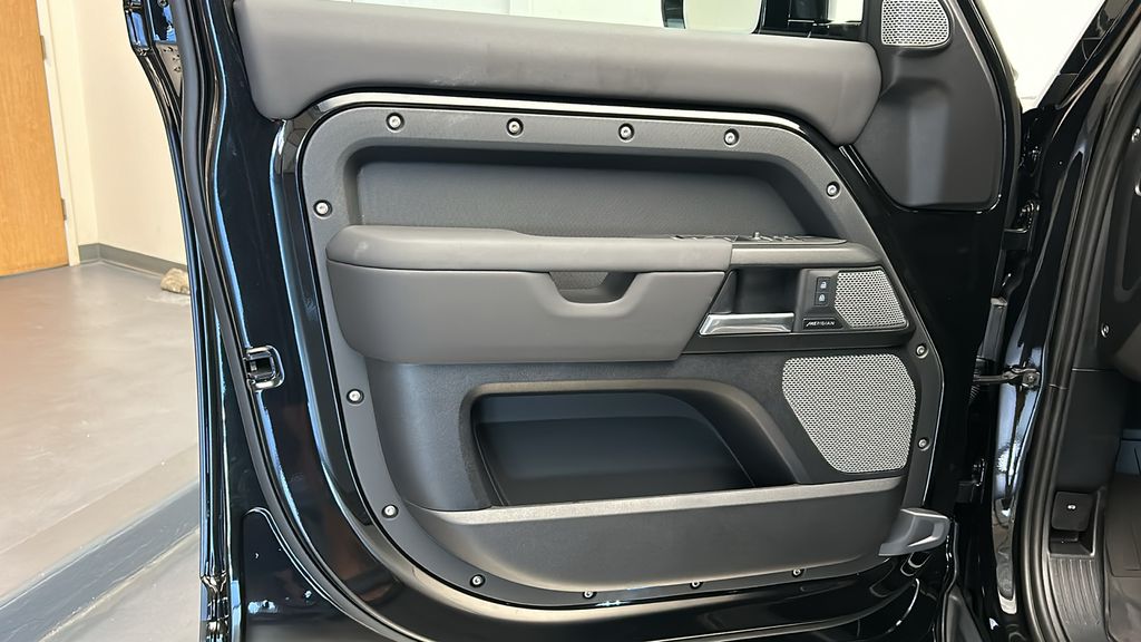 Thumbnail: 2024 Land Rover Defender - 11