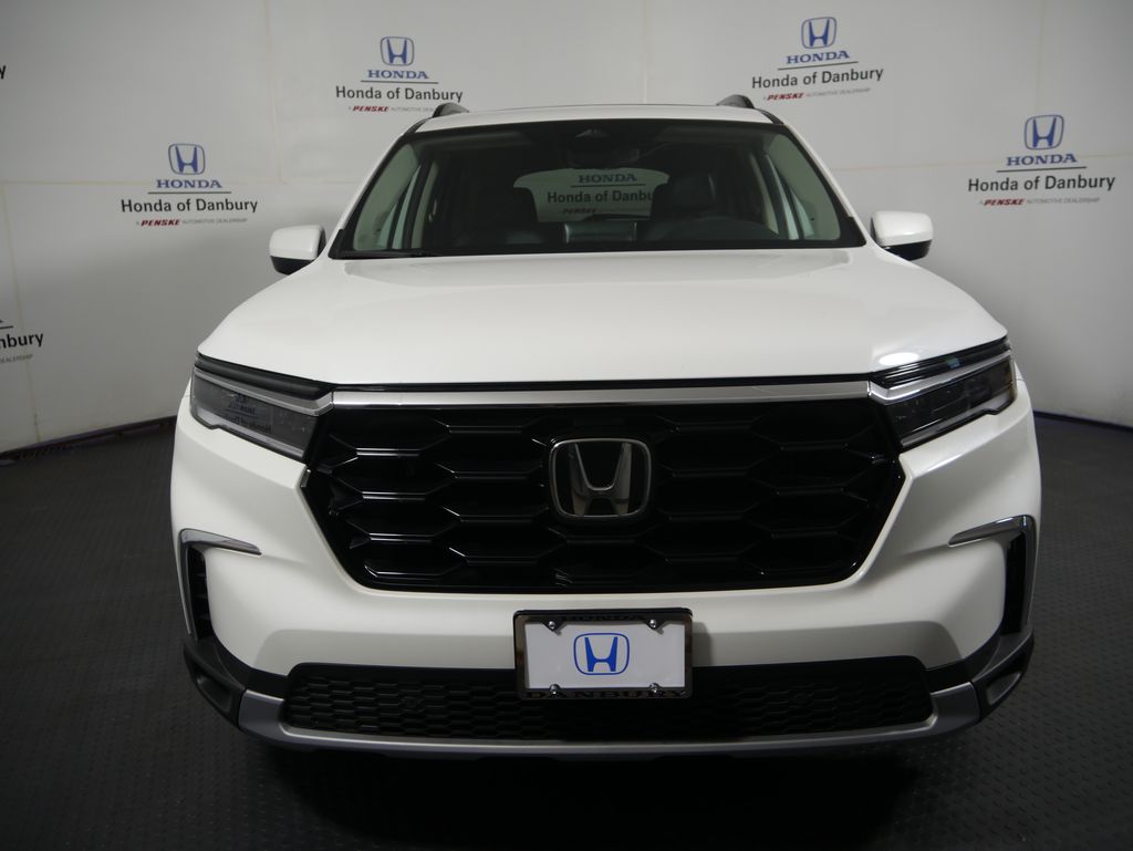 Thumbnail: 2023 Honda Pilot - 2