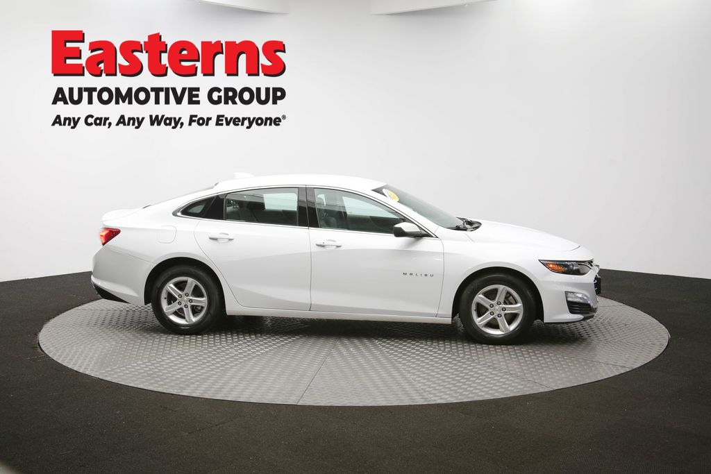 Used 2022 White Chevrolet LT image 42