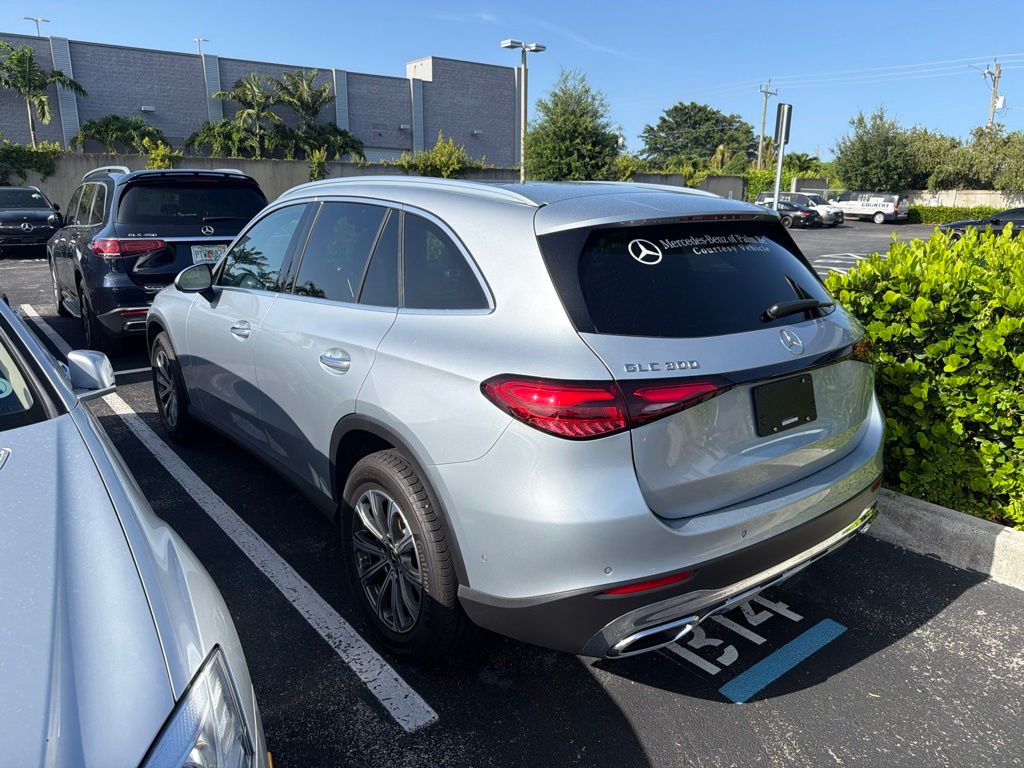 Certified Used 2026 Silver Mercedes-Benz GLC 300 image 5