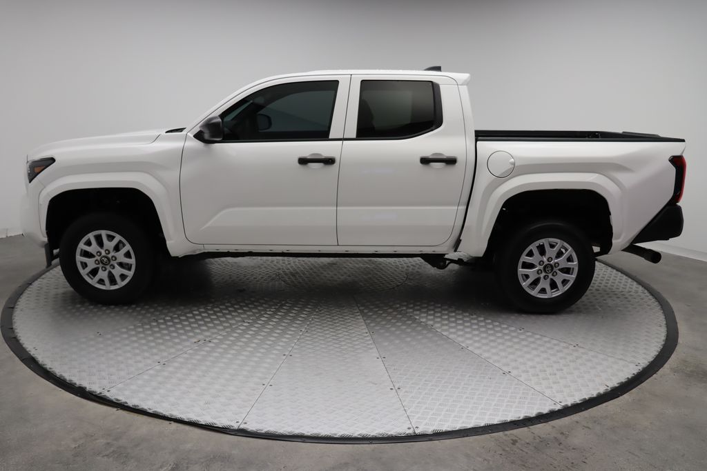 2024 Toyota Tacoma SR 12