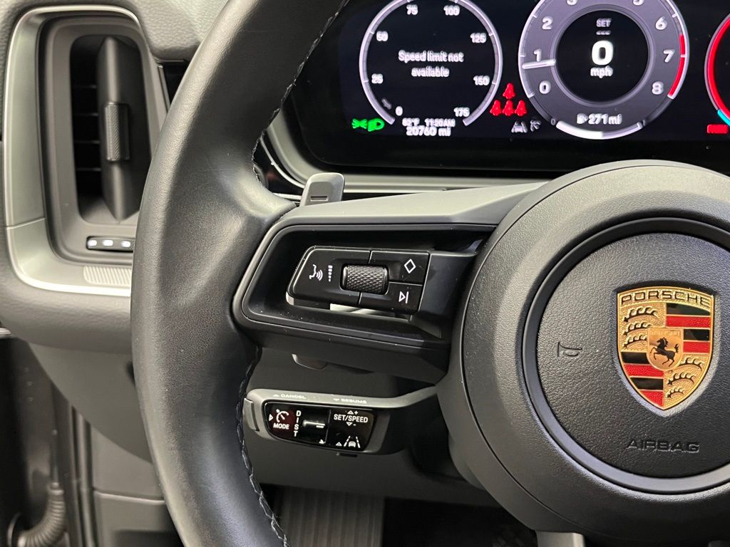 Thumbnail: 2024 Porsche Cayenne - 13