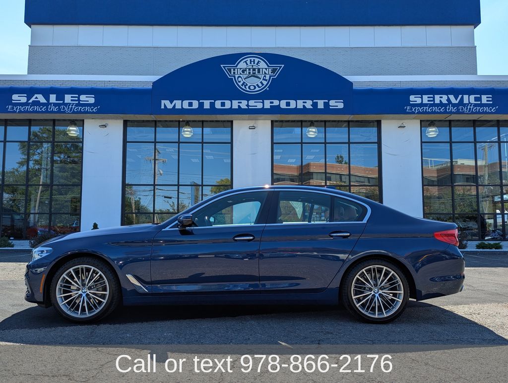 Blue Metallic 2018 BMW 5 Series Sedan All-Wheel Drive 8-Speed Automatic