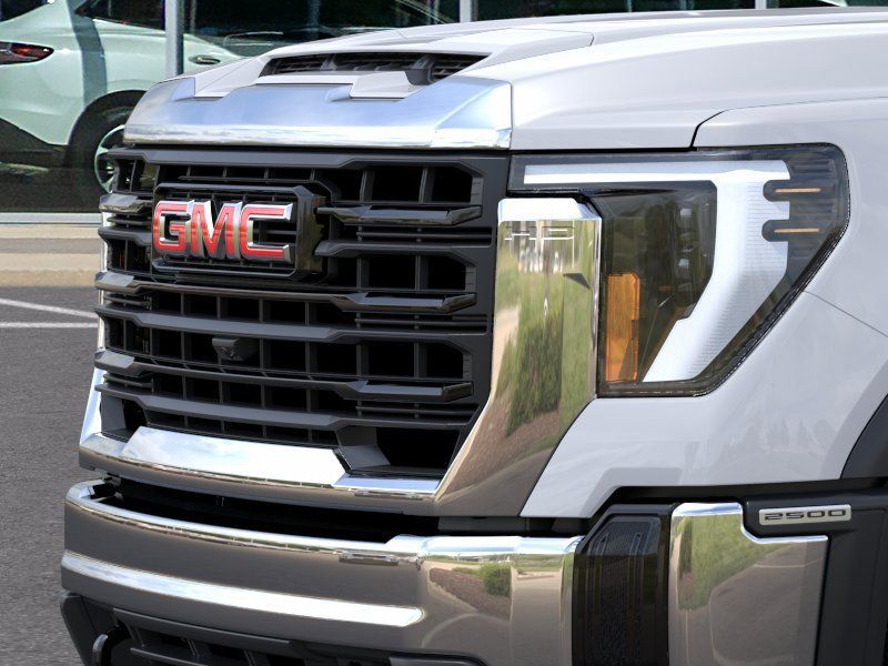 2024 GMC Sierra 2500HD Pro 13