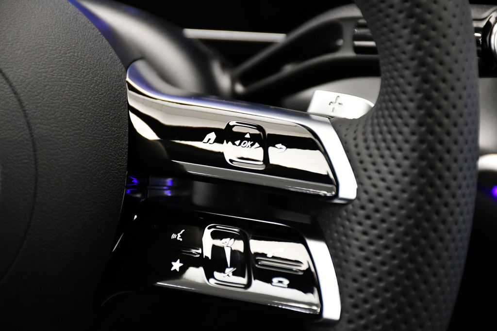 Thumbnail: 2026 Mercedes-Benz GLC - 23