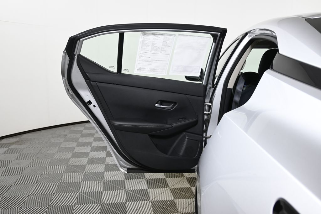 Thumbnail: 2020 Nissan Sentra - 28