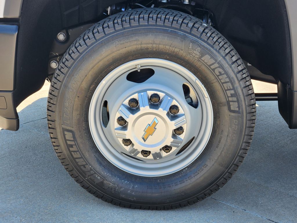 2025 Chevrolet Silverado 3500HD Work Truck photo 7