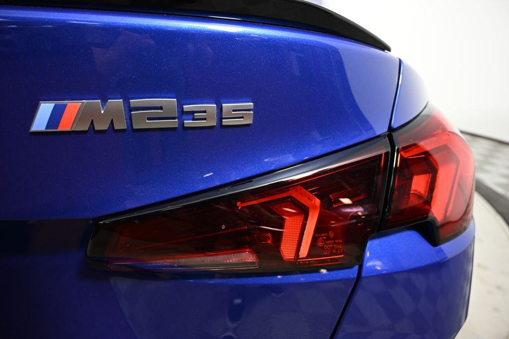 Thumbnail: 2025 BMW 2 Series - 11