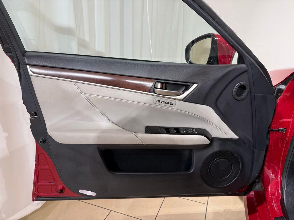 Thumbnail: 2014 Lexus GS - 14