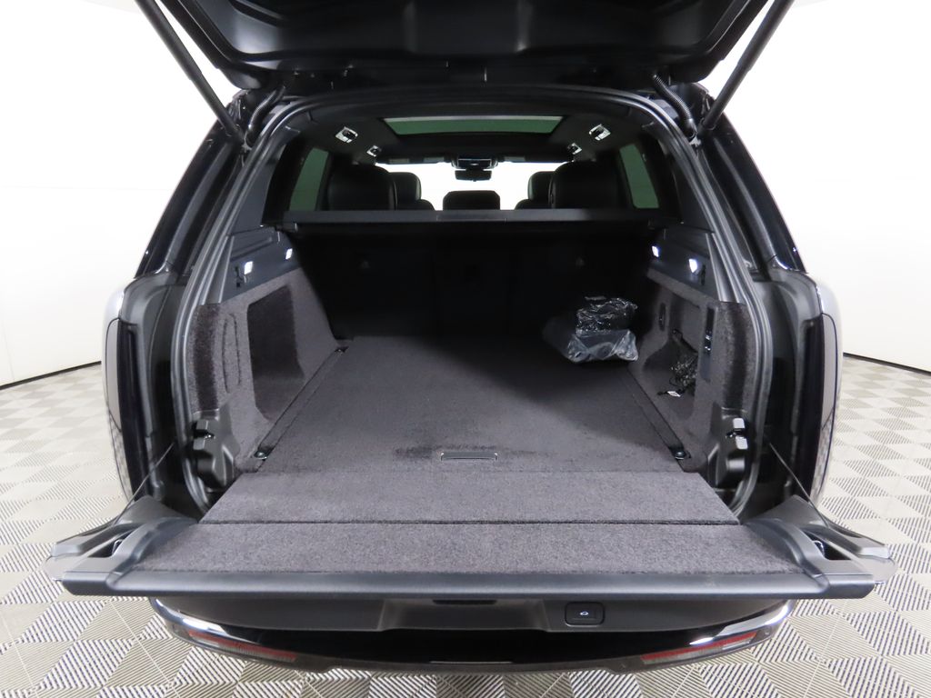 Thumbnail: 2025 Land Rover Range Rover - 29