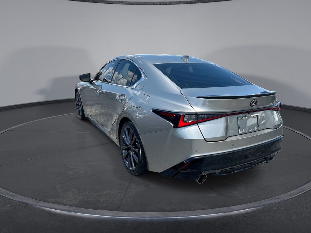 Thumbnail: 2022 Lexus IS - 10