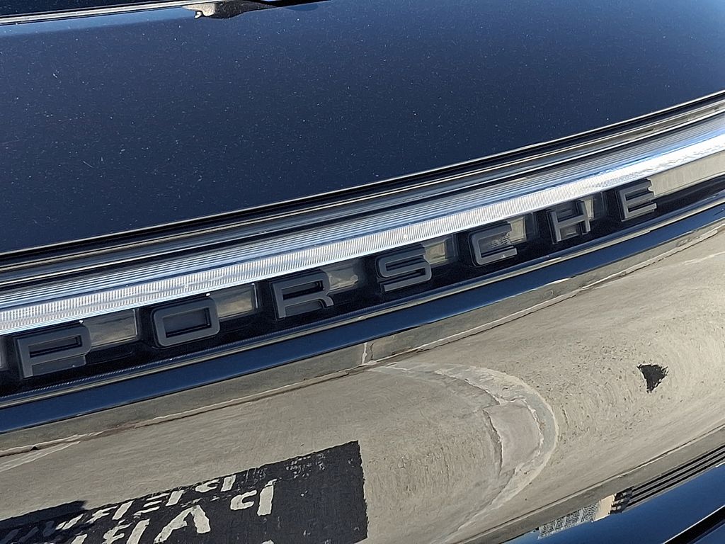 Thumbnail: 2024 Porsche Macan - 31