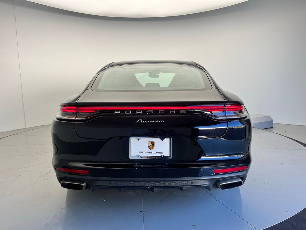 2021 Porsche Panamera  5