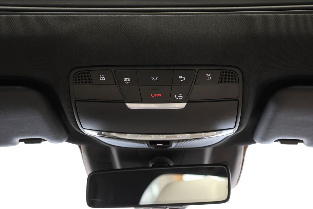 Thumbnail: 2019 Mercedes-Benz E-Class - 16