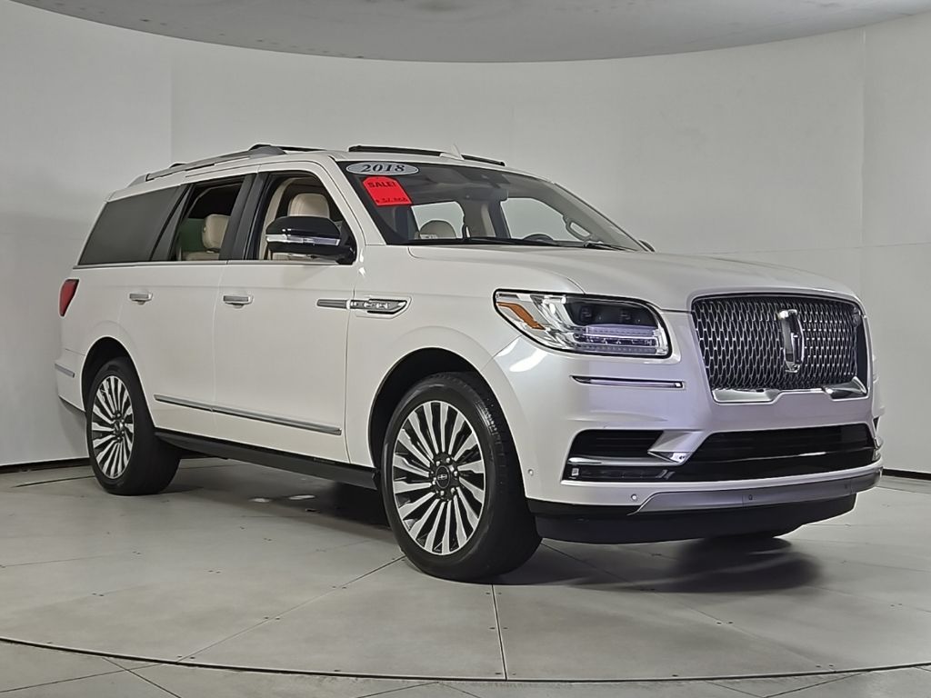 Thumbnail: 2018 Lincoln Navigator - 4