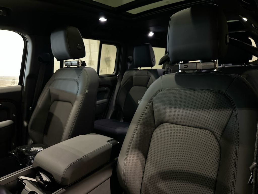 Thumbnail: 2026 Land Rover Defender - 11