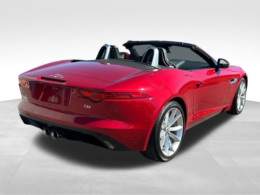 Used 2014  Jaguar S image 9