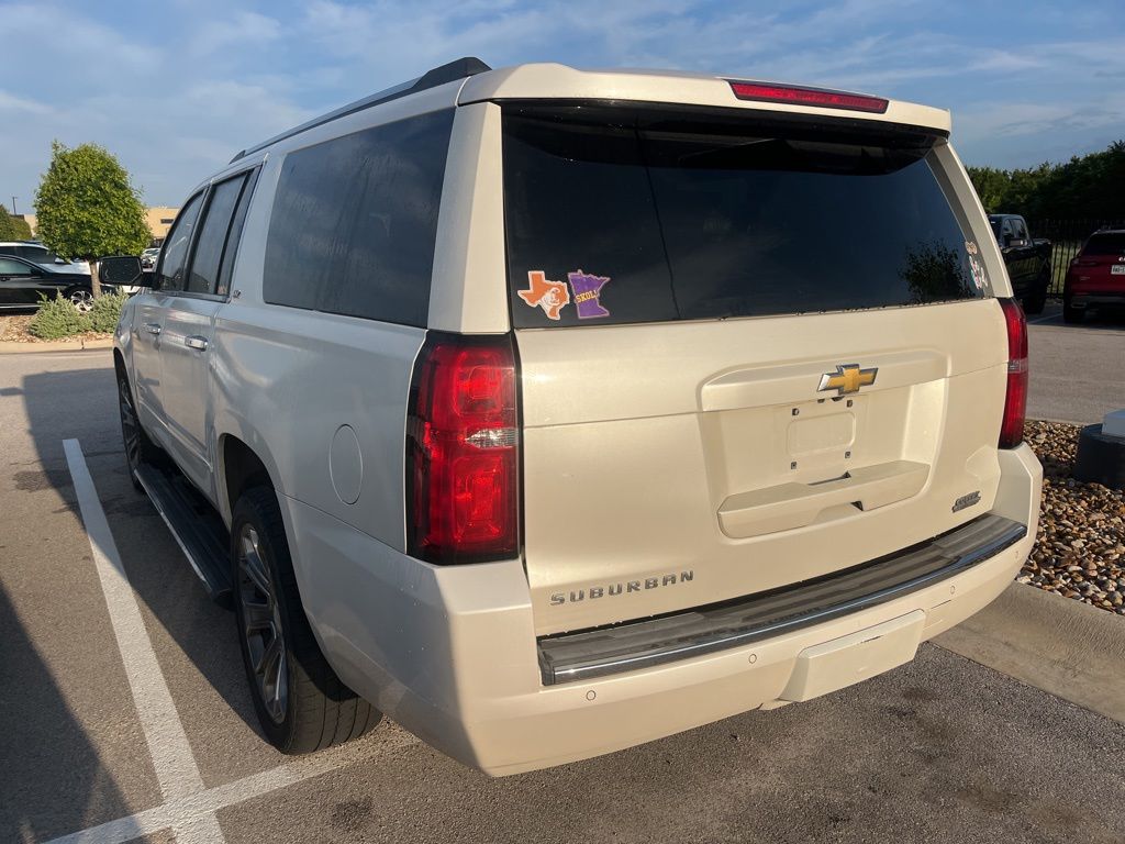 Thumbnail: 2015 Chevrolet Suburban - 4