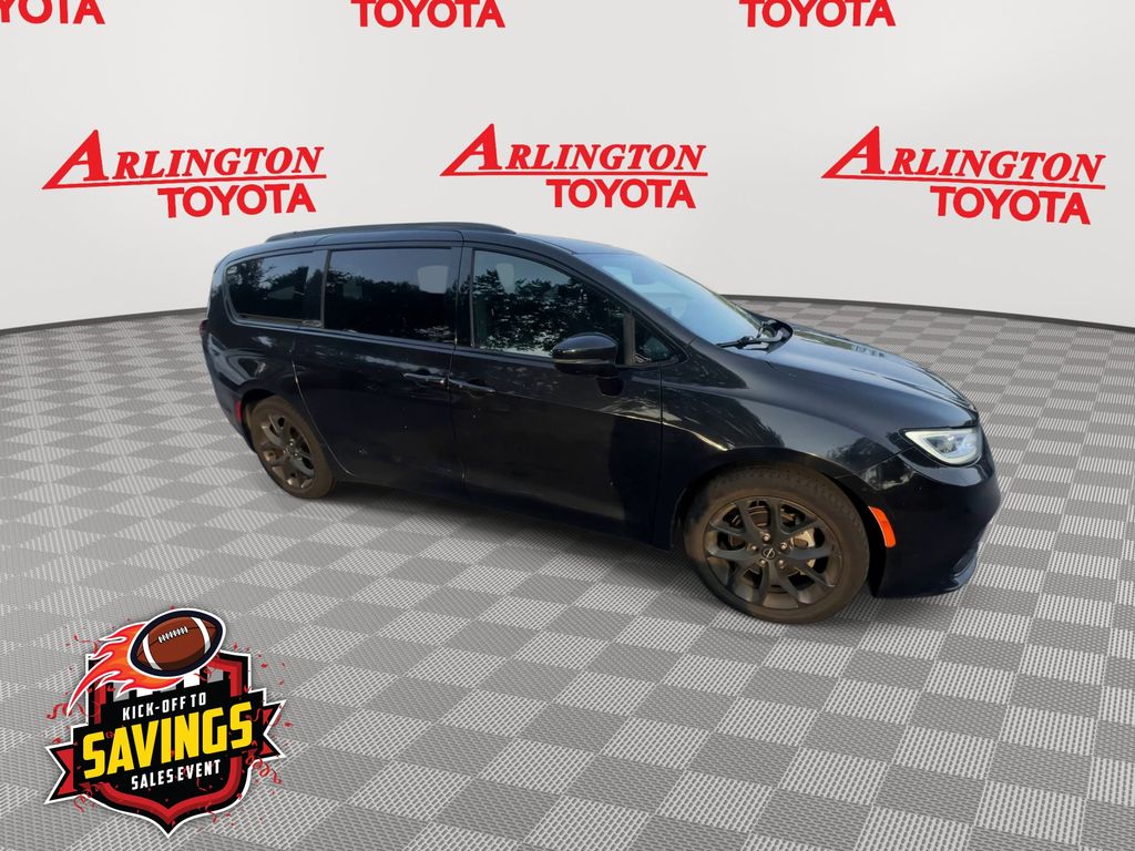 Used 2021 Chrysler Pacifica Van