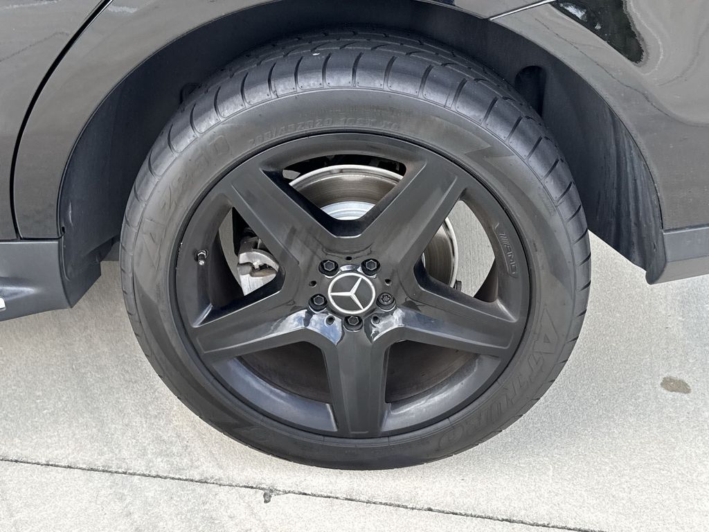 Thumbnail: 2017 Mercedes-Benz GLE - 31