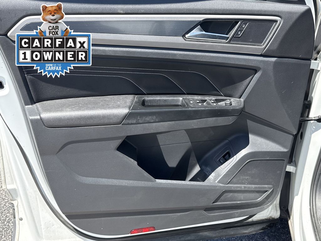 2020 Volkswagen Atlas Cross Sport 2.0T SEL White at AutoSavvy Houston Southwest