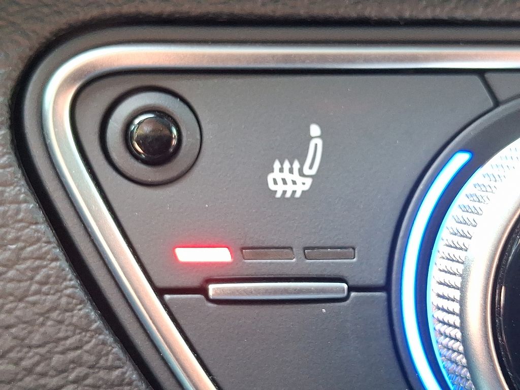 Thumbnail: 2023 Audi Q5 - 23