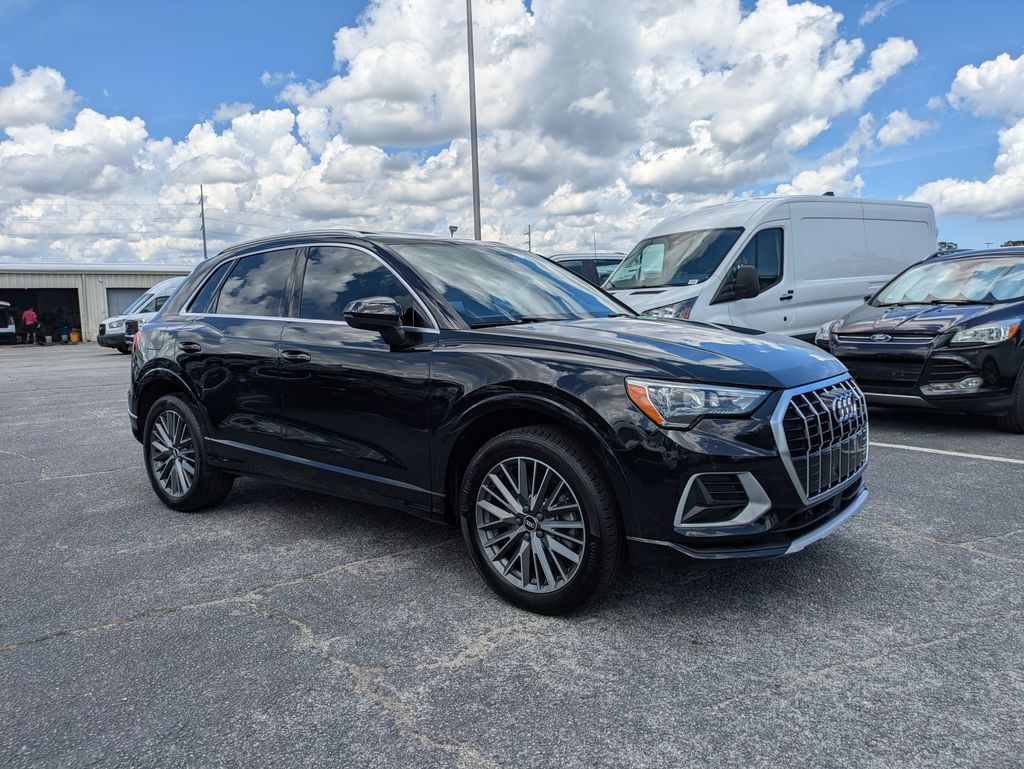 2022 Audi Q3 Premium 40 TFSI quattro Tiptronic