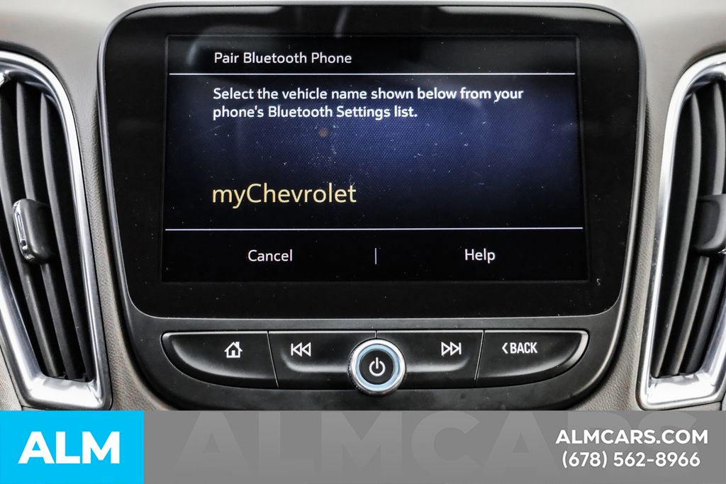 Used 2021 Silver Chevrolet LT image 32