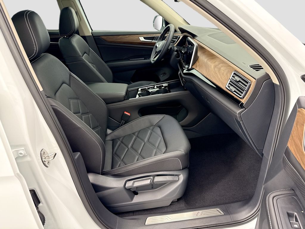 Thumbnail: 2026 Volkswagen Atlas - 18
