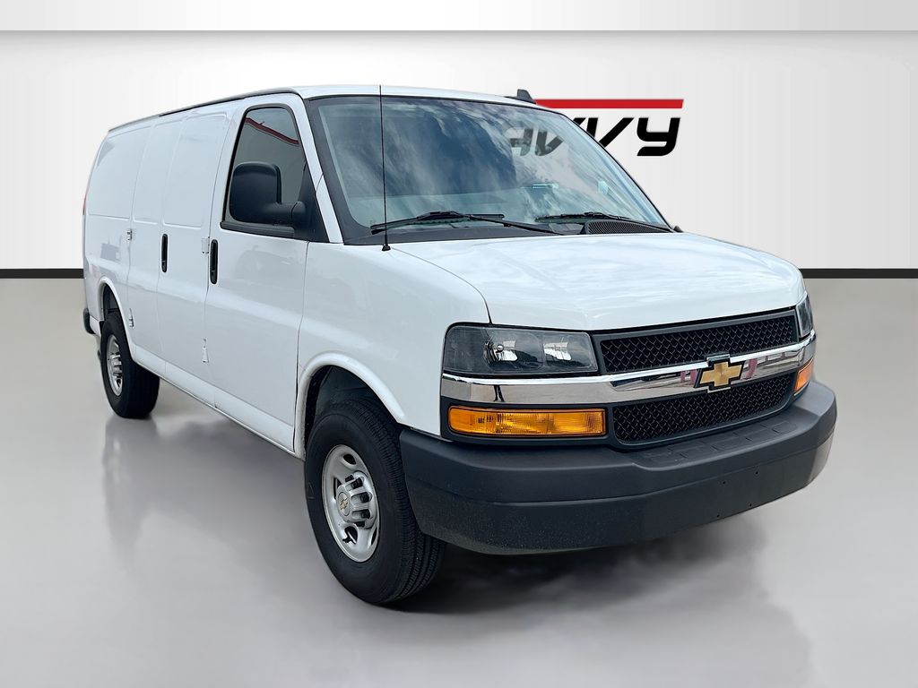 Summit White 2025 Chevrolet Express Cargo 2500 RWD Van Rear-Wheel Drive 8-Speed Automatic Overdrive