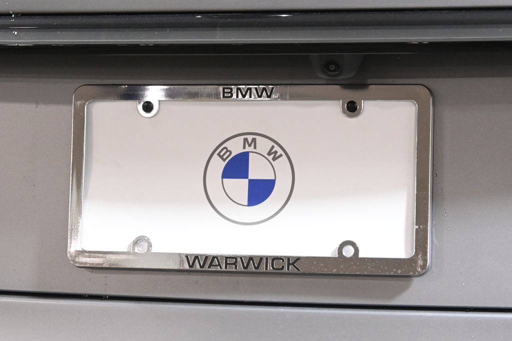 Thumbnail: 2026 BMW X7 - 14