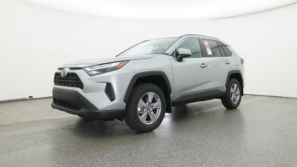 Thumbnail: 2025 Toyota RAV4 - 32