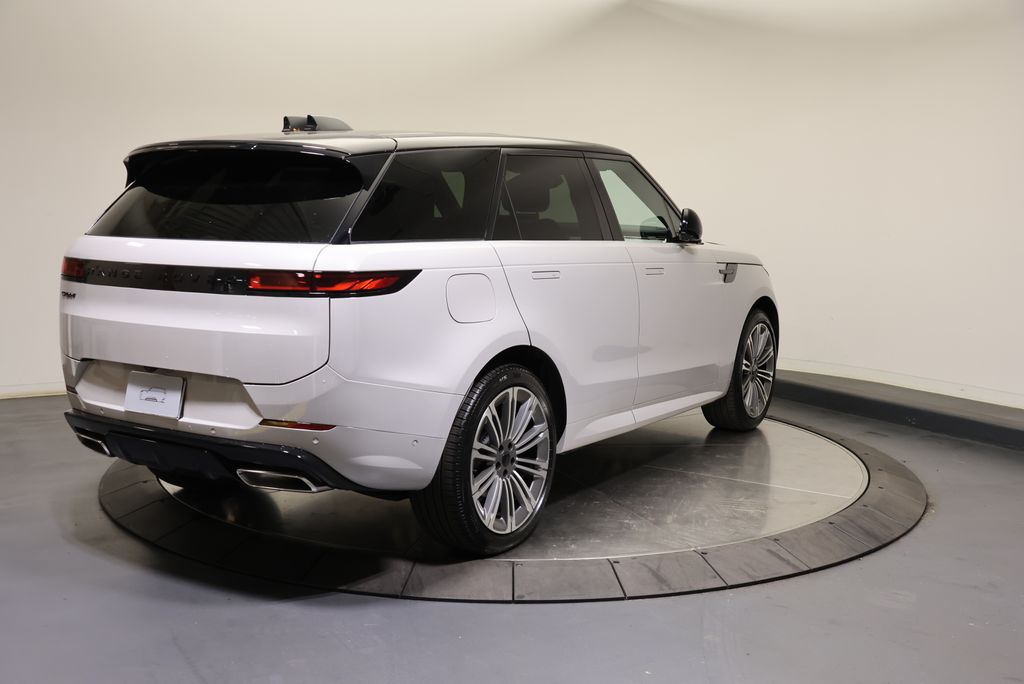 Thumbnail: 2027 Land Rover Range Rover Sport - 5