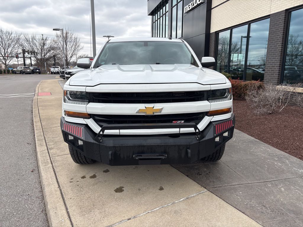 Used 2018 White Chevrolet LT image 10