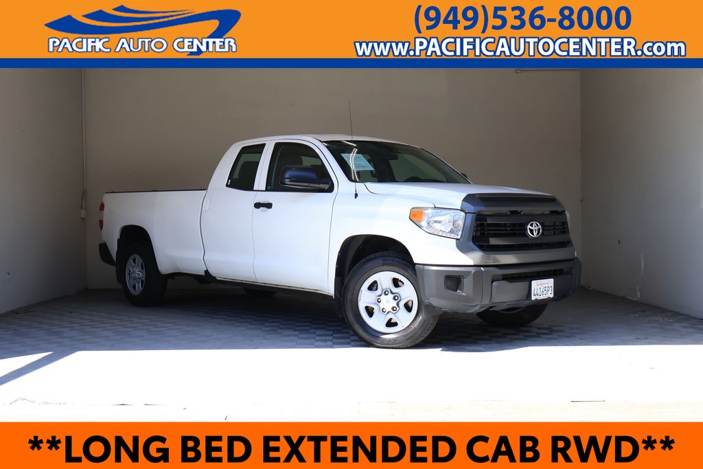 Super White 2016 Toyota Tundra Pickup Truck 4X2 6-Speed Automatic Overdrive