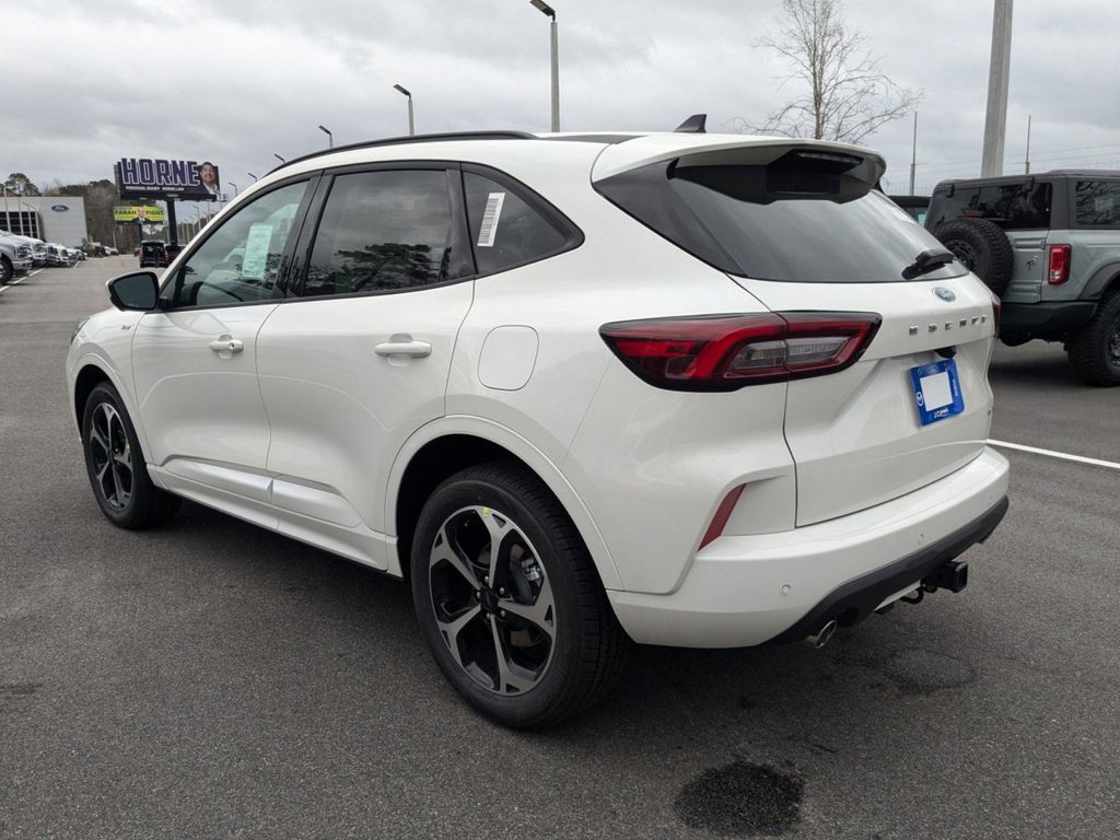 2025 Ford Escape ST-Line Elite
