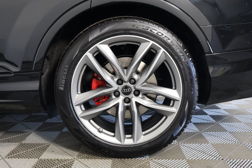 Thumbnail: 2026 Audi Q7 - 10