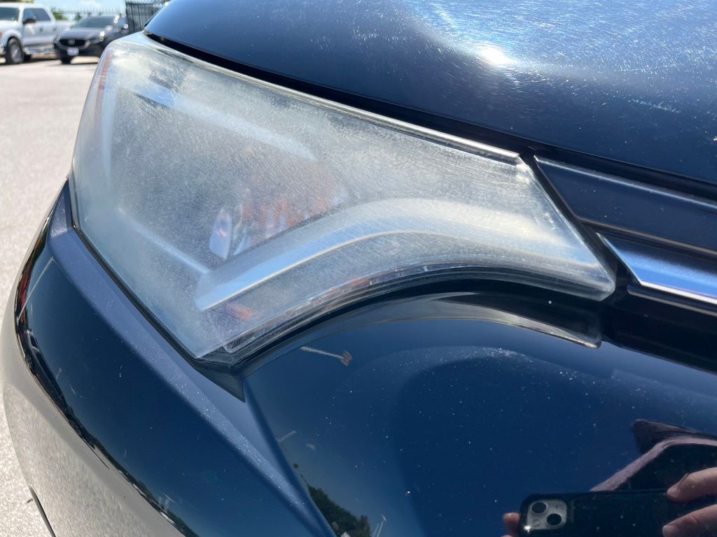 Thumbnail: 2018 Toyota RAV4 - 12