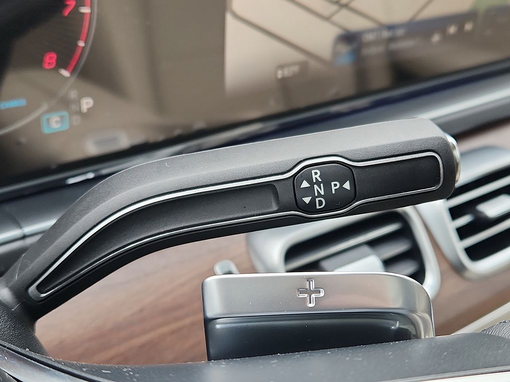 Thumbnail: 2026 Mercedes-Benz GLE - 10