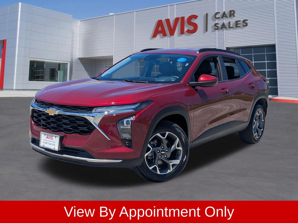 Red (Crimson) 2025 Chevrolet Trax LT FWD SUV / Crossover Front-Wheel Drive 6-Speed Automatic