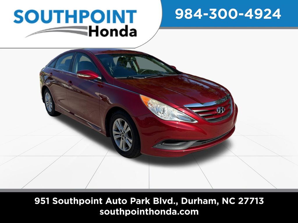 Venetian Red Metallic 2014 Hyundai Sonata Sedan Front-Wheel Drive 6-Speed Automatic