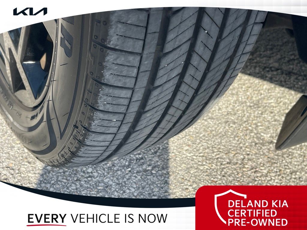 Used 2026 Kia Carnival Van