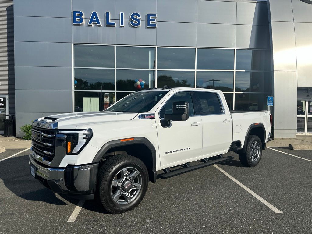 Summit White 2025 GMC Sierra 2500HD Pickup Truck Four-Wheel Drive Automatic
