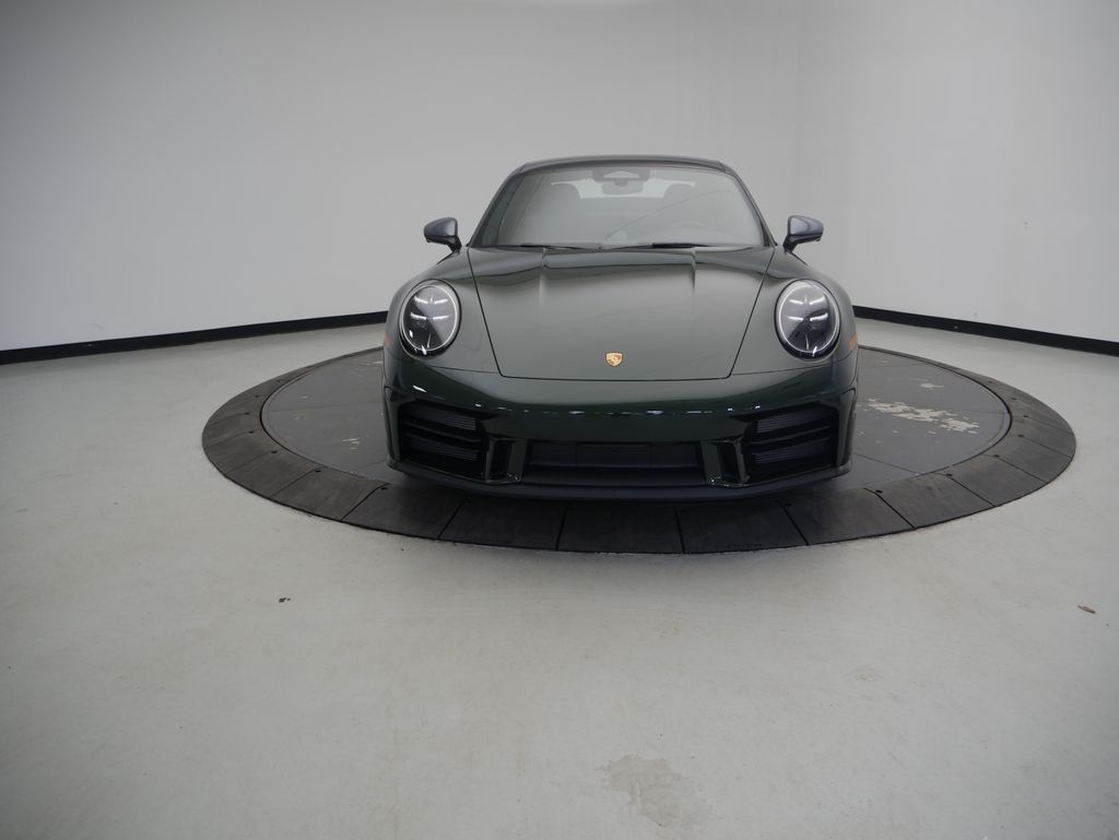 Thumbnail: 2026 Porsche 911 - 10