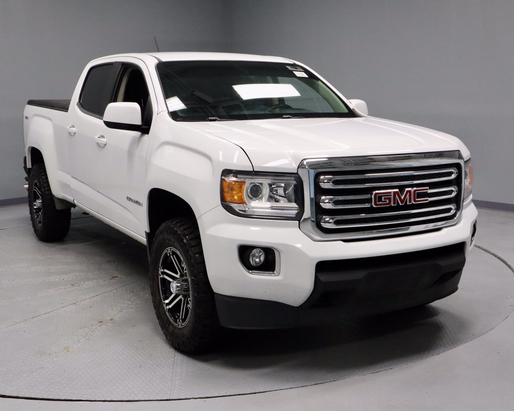 Summit White 2018 GMC Canyon Pickup Truck Four-Wheel Drive 8-Speed Automatic